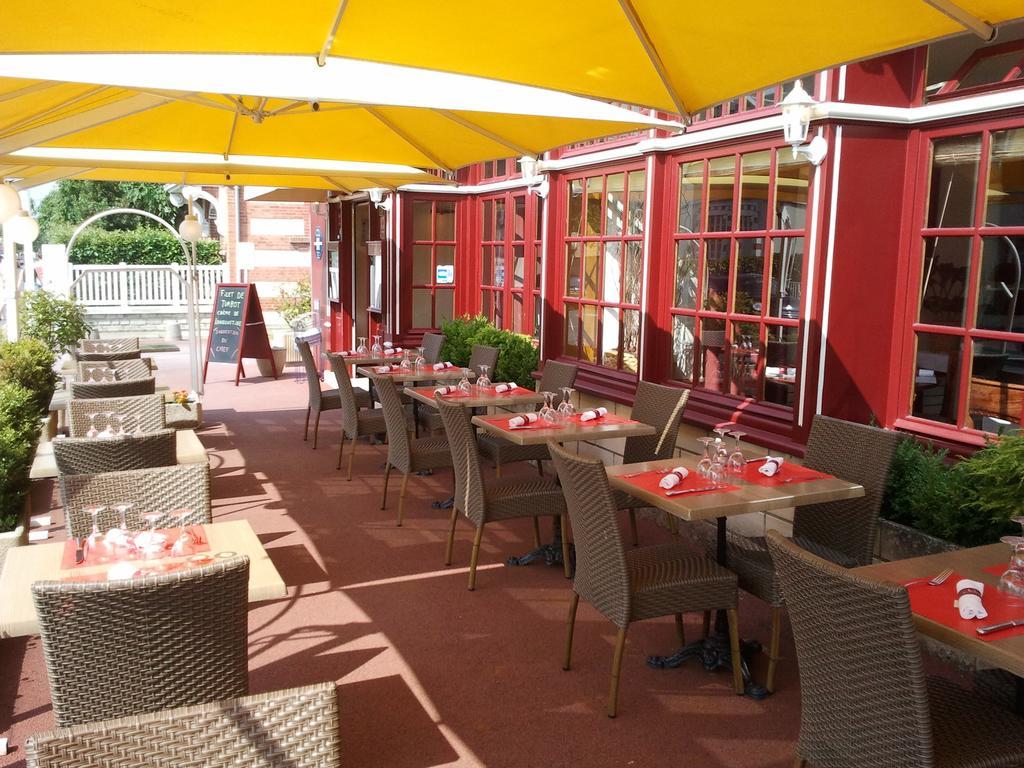 Hotel-Restaurant Le Normandie Luc-sur-Mer Εξωτερικό φωτογραφία